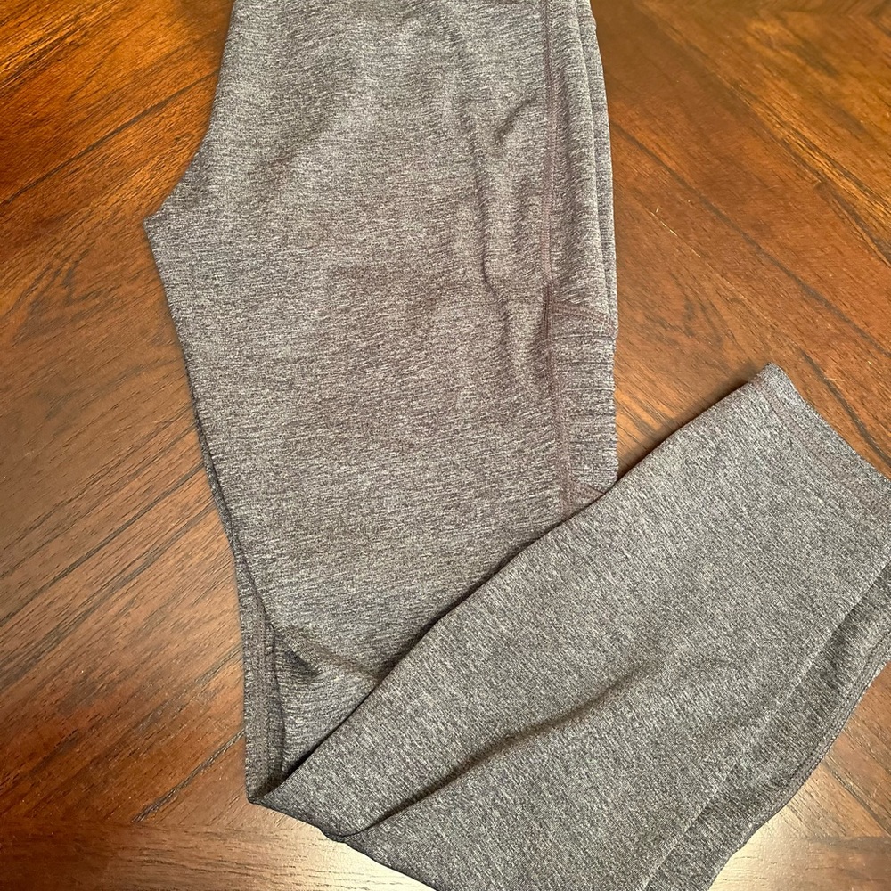 Old navy ripped gray full length leggings size M